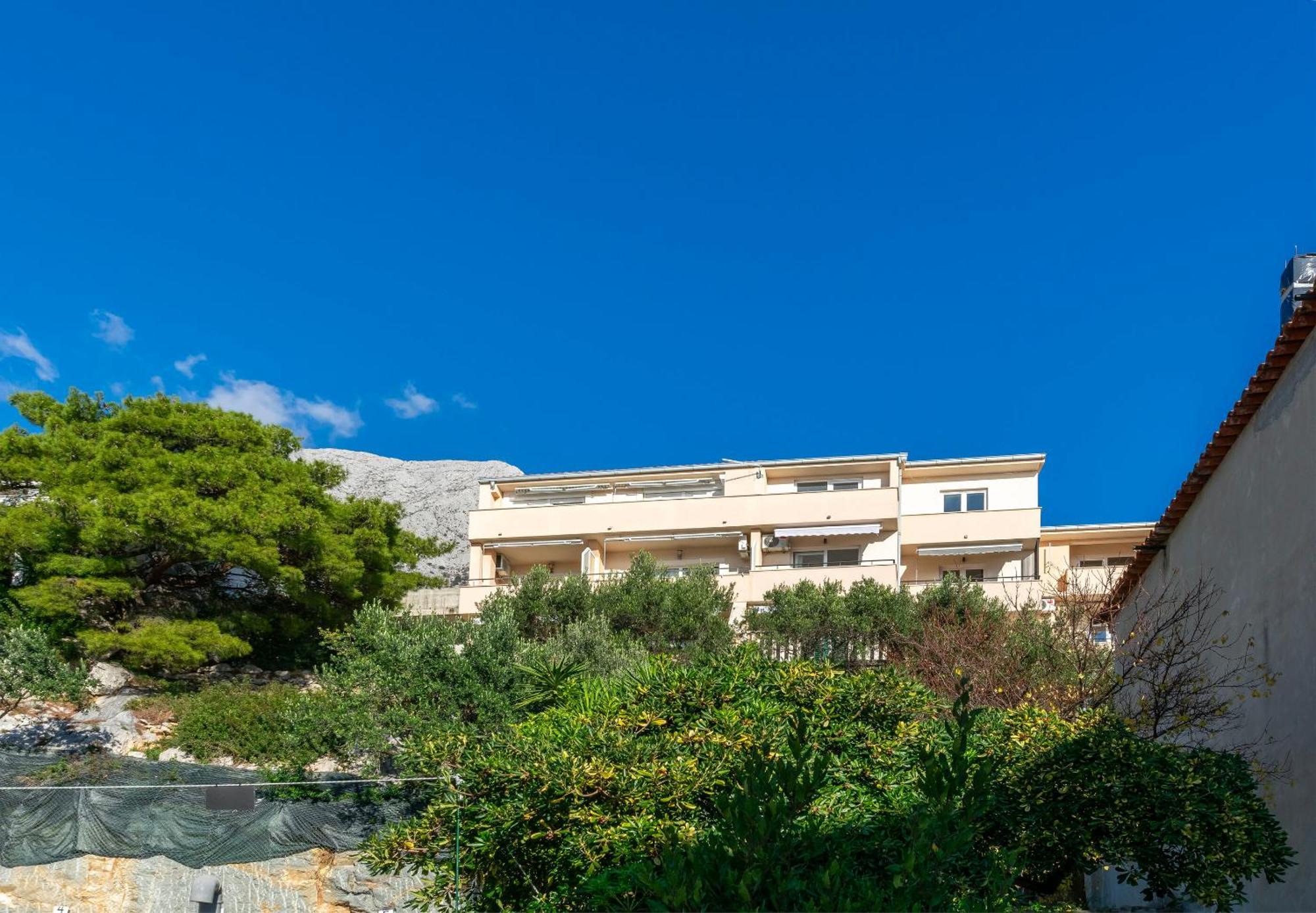 Apartments Marijo Baška Voda Exterior foto